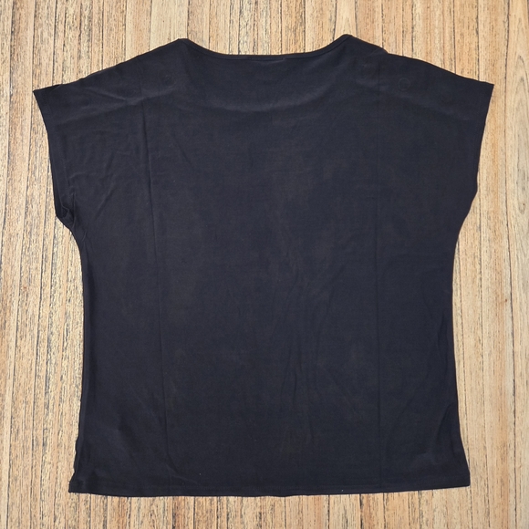 Modern Attraction Womens Black Sleeveless Medium Blouse With Gold‎ Design - Picture 8 of 9